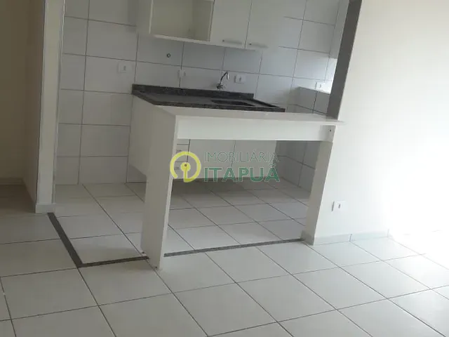 Apartamento 3 quartos e 1 banheiro, à venda, no bairro Champagnat em Londrina