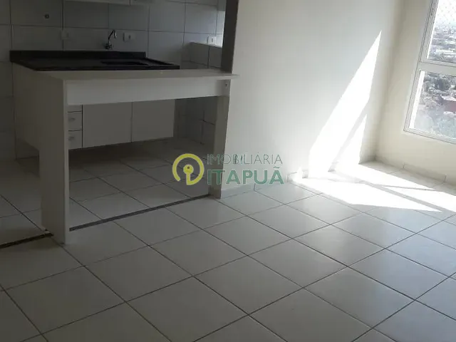 Apartamento 3 quartos e 1 banheiro, à venda, no bairro Champagnat em Londrina
