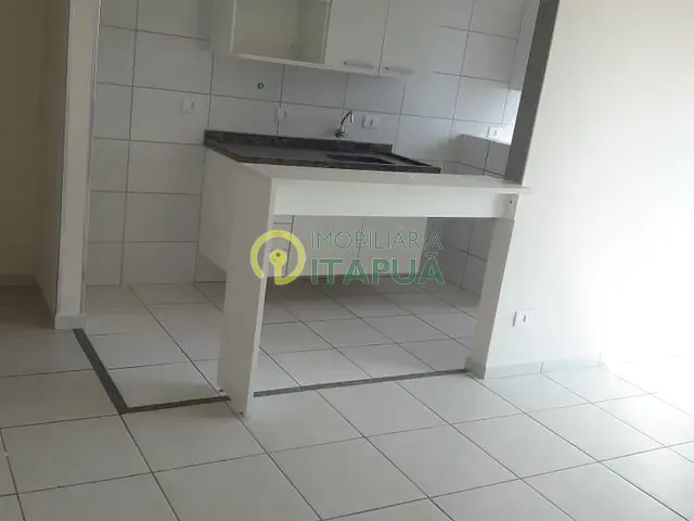 Apartamento 3 quartos e 1 banheiro, à venda, no bairro Champagnat em Londrina