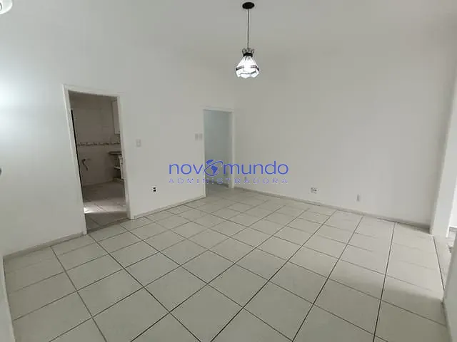 Apartamento com 110m² 3 quartos e 1 banheiro, para alugar, no bairro Copacabana em Rio de Janeiro