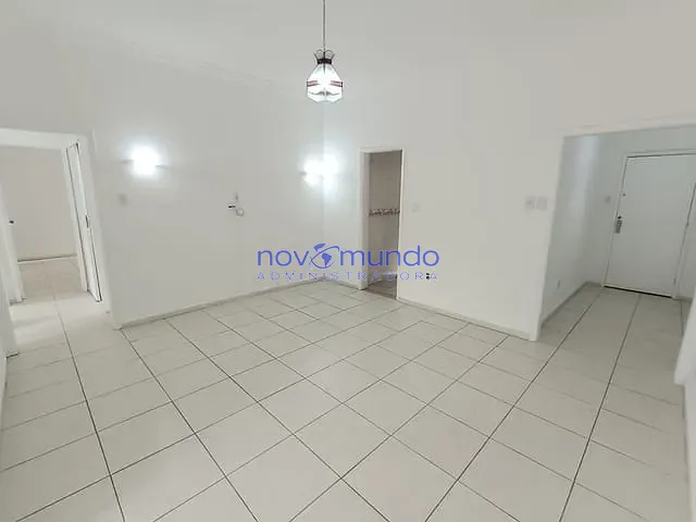 Apartamento com 110m² 3 quartos e 1 banheiro, para alugar, no bairro Copacabana em Rio de Janeiro