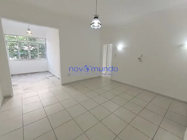Apartamento com 110m² 3 quartos e 1 banheiro, para alugar, no bairro Copacabana em Rio de Janeiro