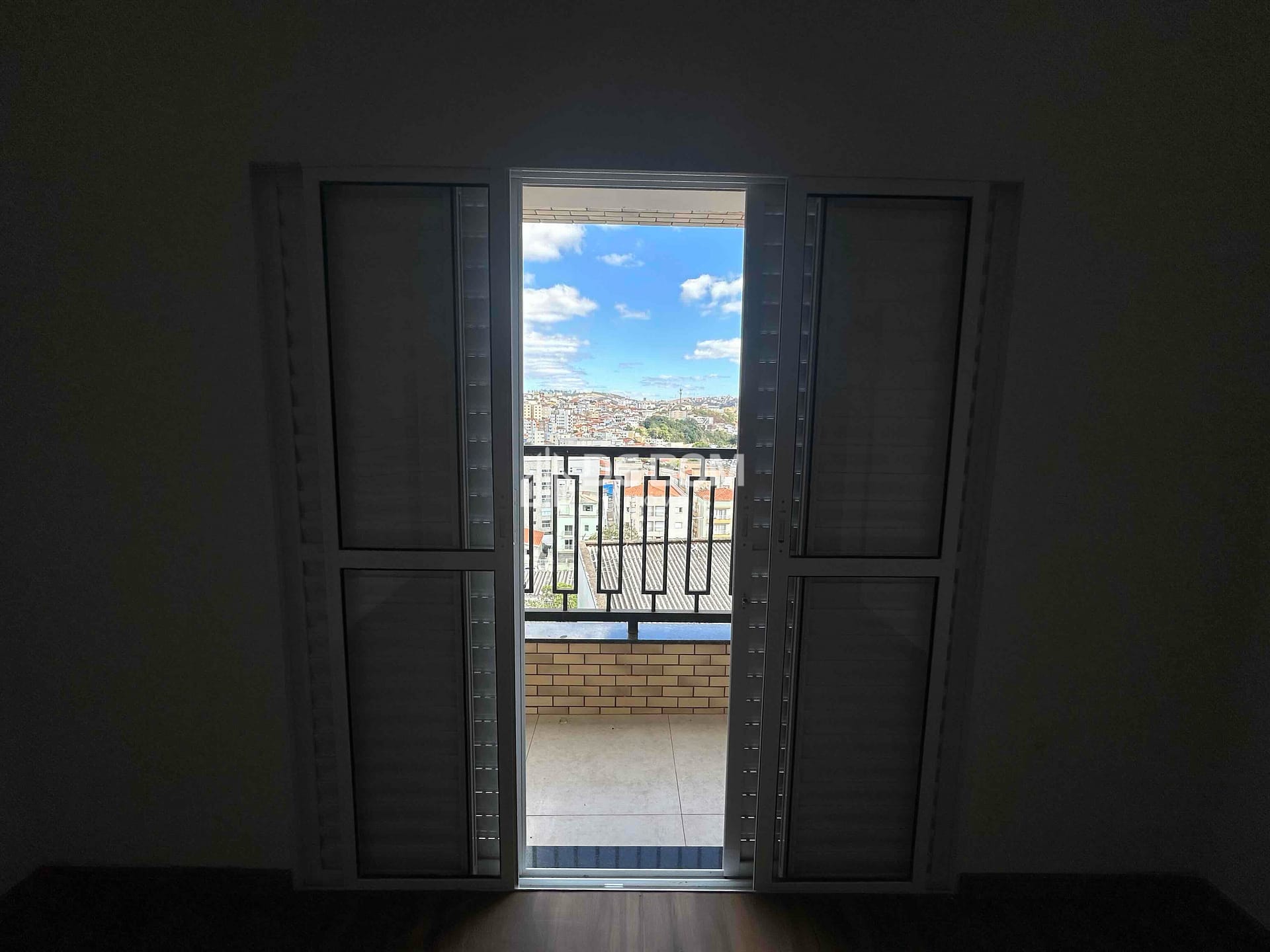 Apartamento para alugar com 3 quartos, 120m² - Foto 18