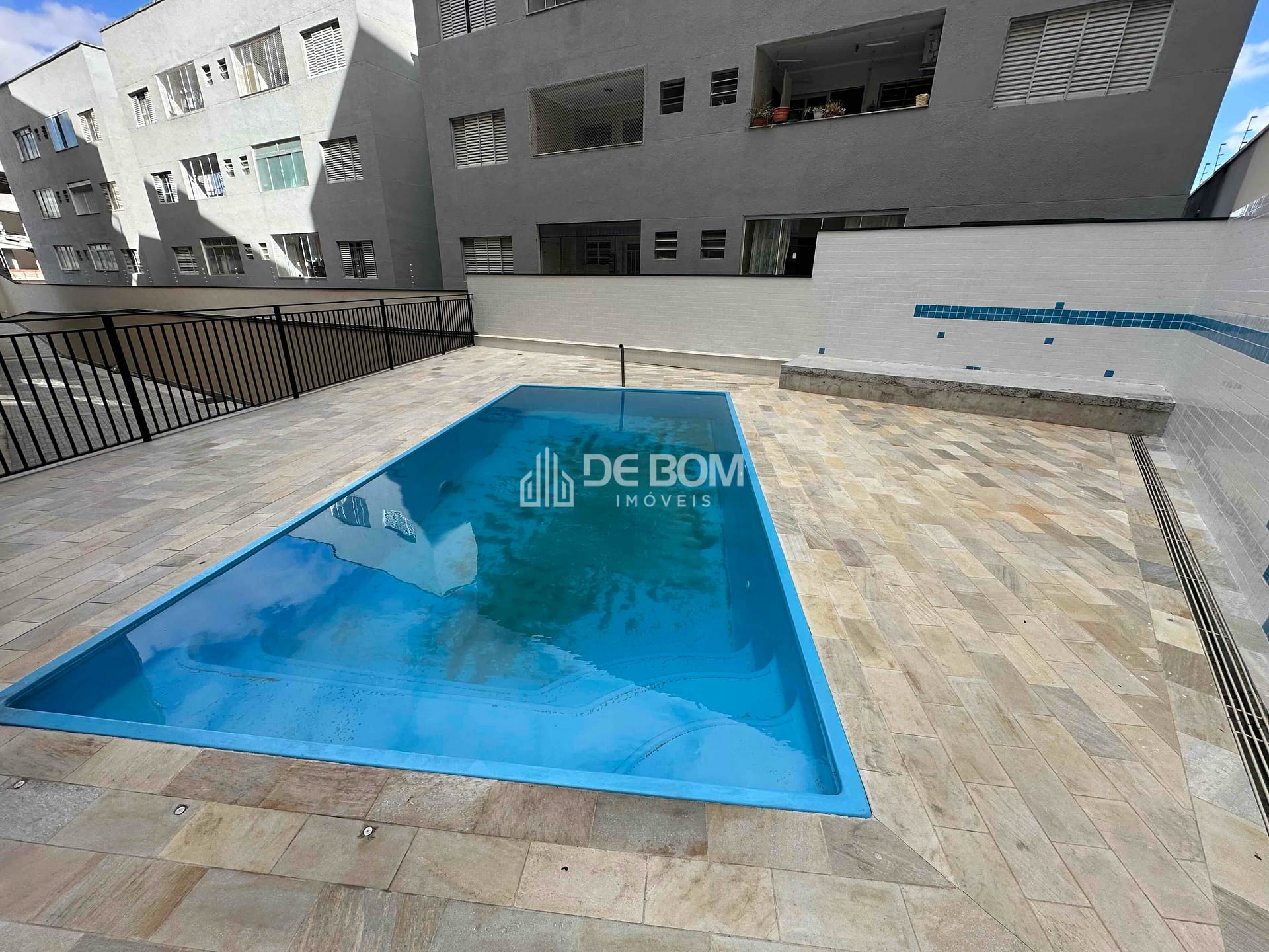 Apartamento para alugar com 3 quartos, 120m² - Foto 27