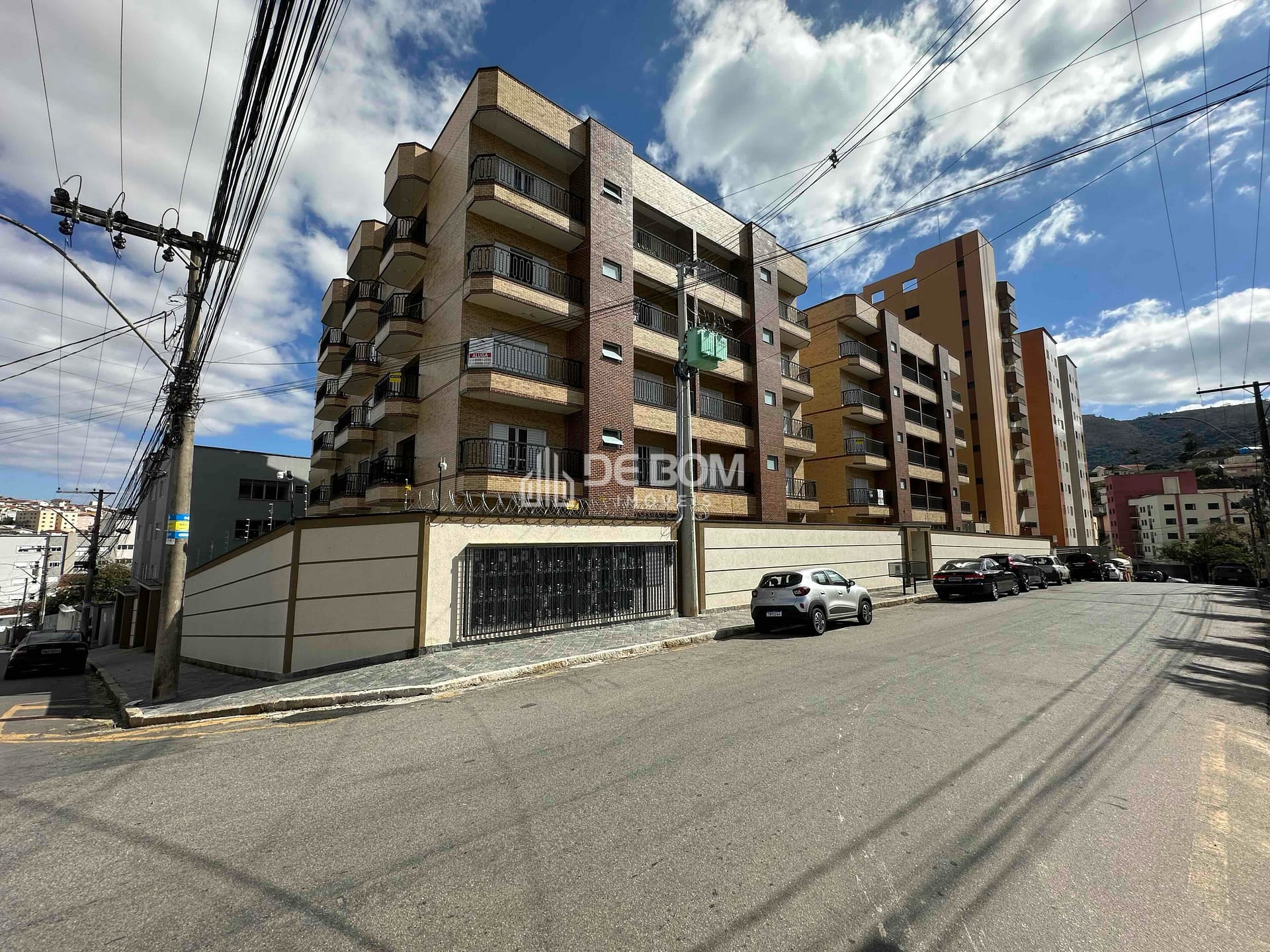 Apartamento para alugar com 3 quartos, 120m² - Foto 2