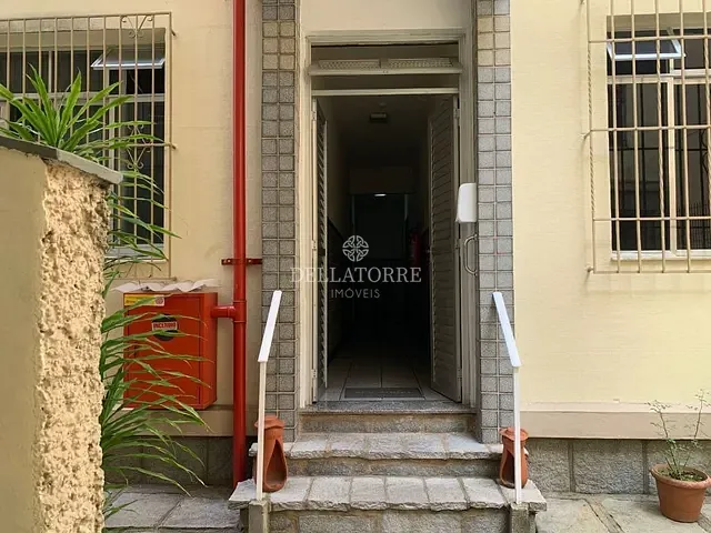 Apartamento 1 quarto e 1 banheiro, à venda, no bairro Alto em Teresópolis