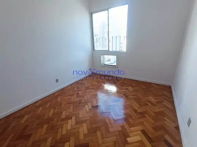 Apartamento com 132m² 3 quartos e 1 banheiro, para alugar, no bairro Ipanema em Rio de Janeiro