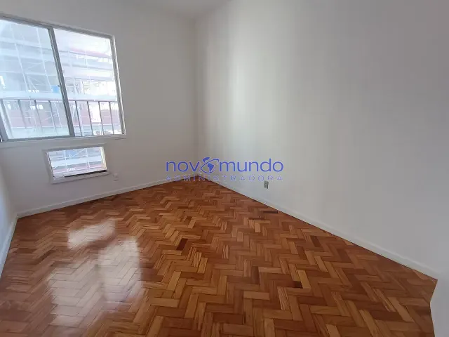Apartamento com 132m² 3 quartos e 1 banheiro, para alugar, no bairro Ipanema em Rio de Janeiro