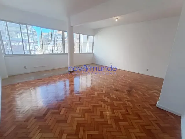 Apartamento com 132m² 3 quartos e 1 banheiro, para alugar, no bairro Ipanema em Rio de Janeiro