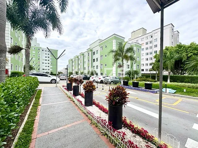 Apartamento 2 quartos e 2 banheiros, à venda, no bairro Pinheirinho em Curitiba