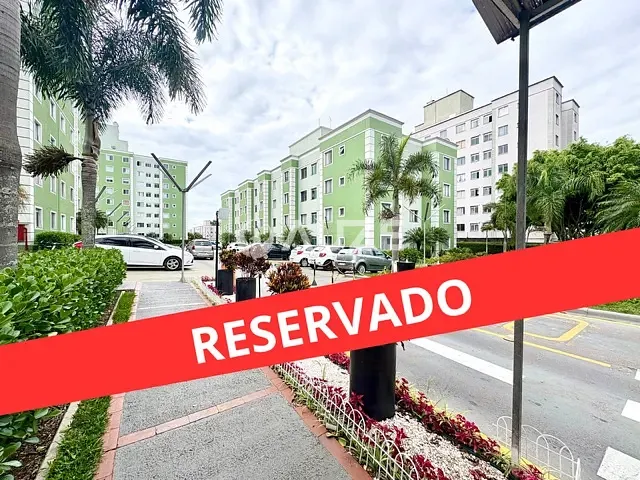 Apartamento 2 quartos e 2 banheiros, à venda, no bairro Pinheirinho em Curitiba