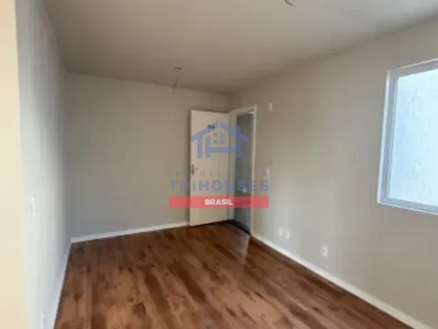 Apartamento 2 quartos e 1 banheiro, à venda, no bairro Jardim Itaqui em Campo Largo
