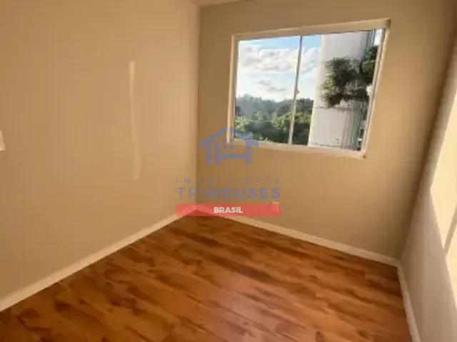 Apartamento 2 quartos e 1 banheiro, à venda, no bairro Jardim Itaqui em Campo Largo