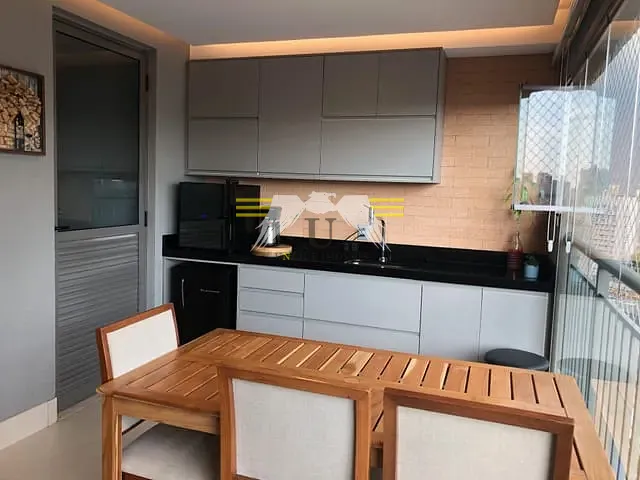 Apartamento 2 quartos e 2 banheiros, à venda, no bairro Vila Gomes Cardim em São Paulo