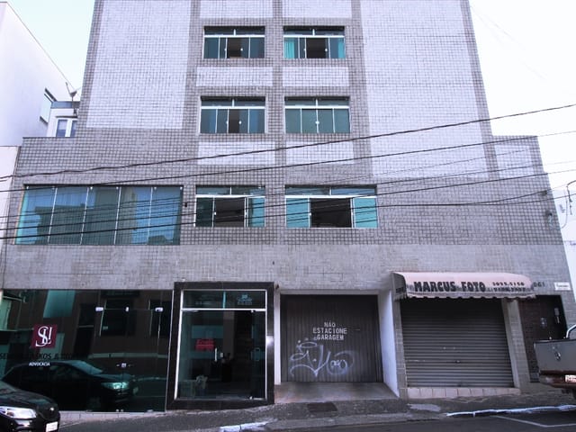 Apartamento com 143m² 3 quartos e 2 banheiros, à venda, no bairro Centro em Ponta Grossa