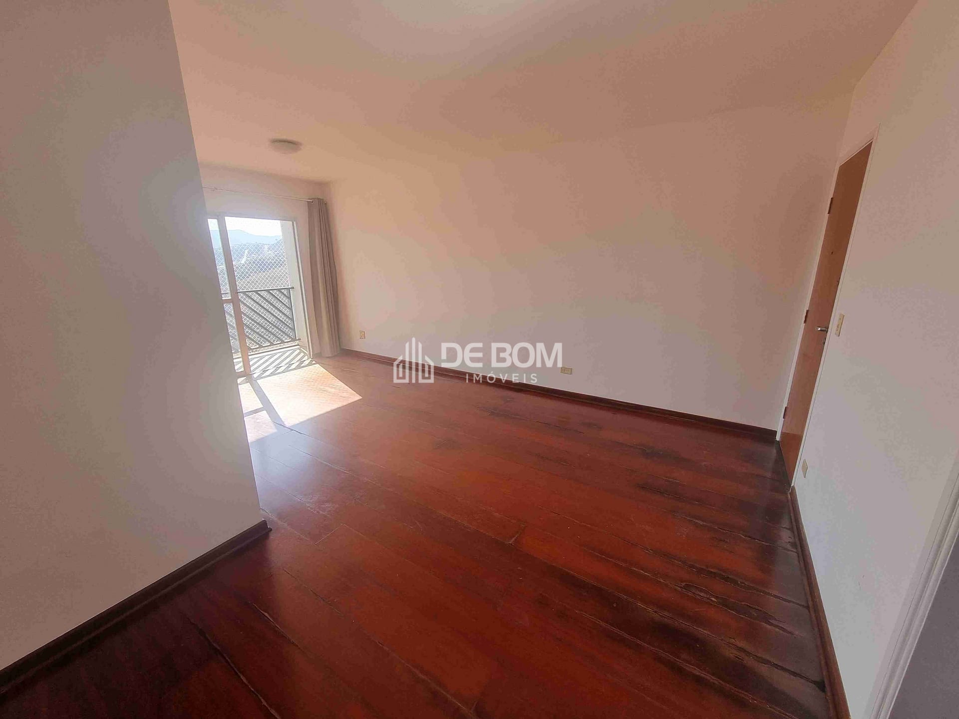 Apartamento à venda com 2 quartos, 71m² - Foto 3