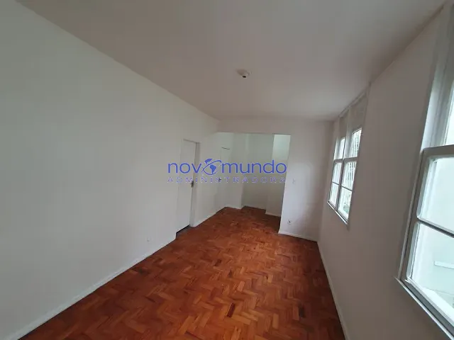 Apartamento com 72m² 3 quartos e 2 banheiros, para alugar, no bairro Maracanã em Rio de Janeiro