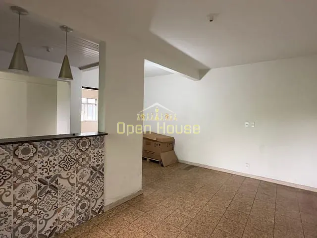 Apartamento com 100m² 2 quartos e 1 banheiro, para alugar, no bairro Colônia Santo Antônio em Barra Mansa