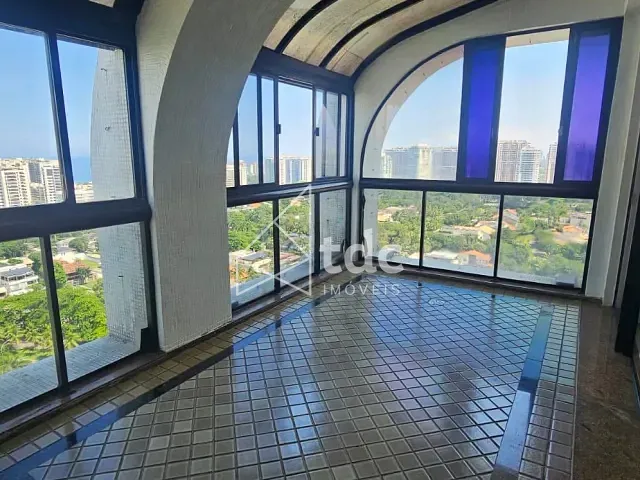 Apartamento com 193m² 3 quartos e 5 banheiros, para alugar, no bairro Barra da Tijuca em Rio de Janeiro