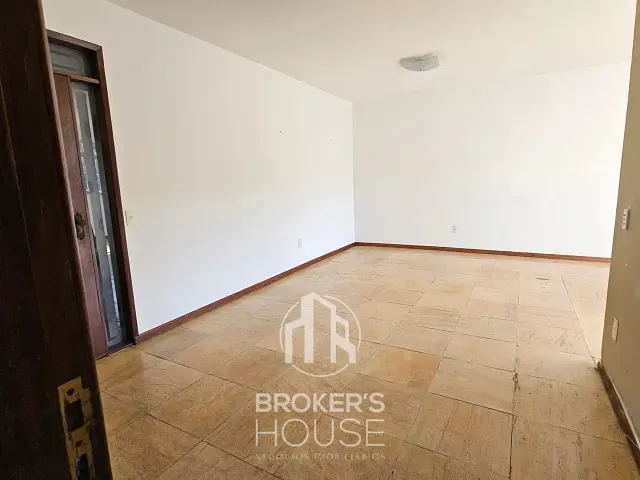 Apartamento com 220m² 4 quartos e 3 banheiros, à venda, no bairro Bento Ferreira em Vitória