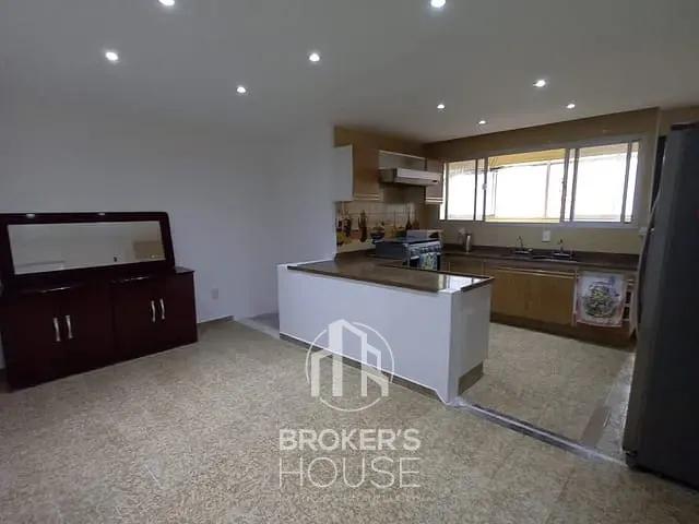 Apartamento com 220m² 4 quartos e 3 banheiros, à venda, no bairro Bento Ferreira em Vitória