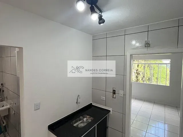 Apartamento 2 quartos e 1 banheiro, à venda, no bairro Parque Jamaica em Londrina