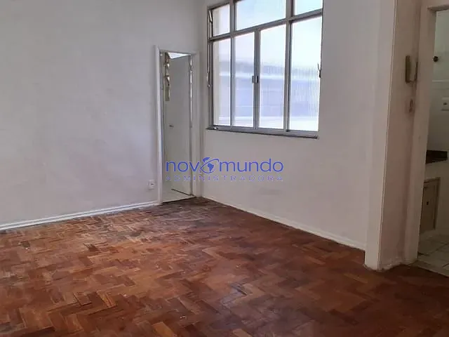 Apartamento com 32m² 1 quarto e 1 banheiro, para alugar, no bairro Centro em Rio de Janeiro
