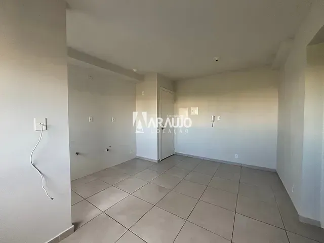 Apartamento 2 quartos e 1 banheiro, para alugar, no bairro Cordeiros em Itajaí