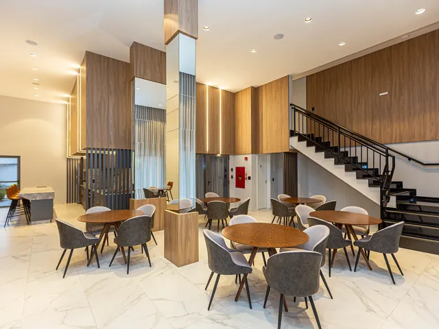 Apartamento 2 quartos e 2 banheiros, à venda, no bairro Centro em Curitiba