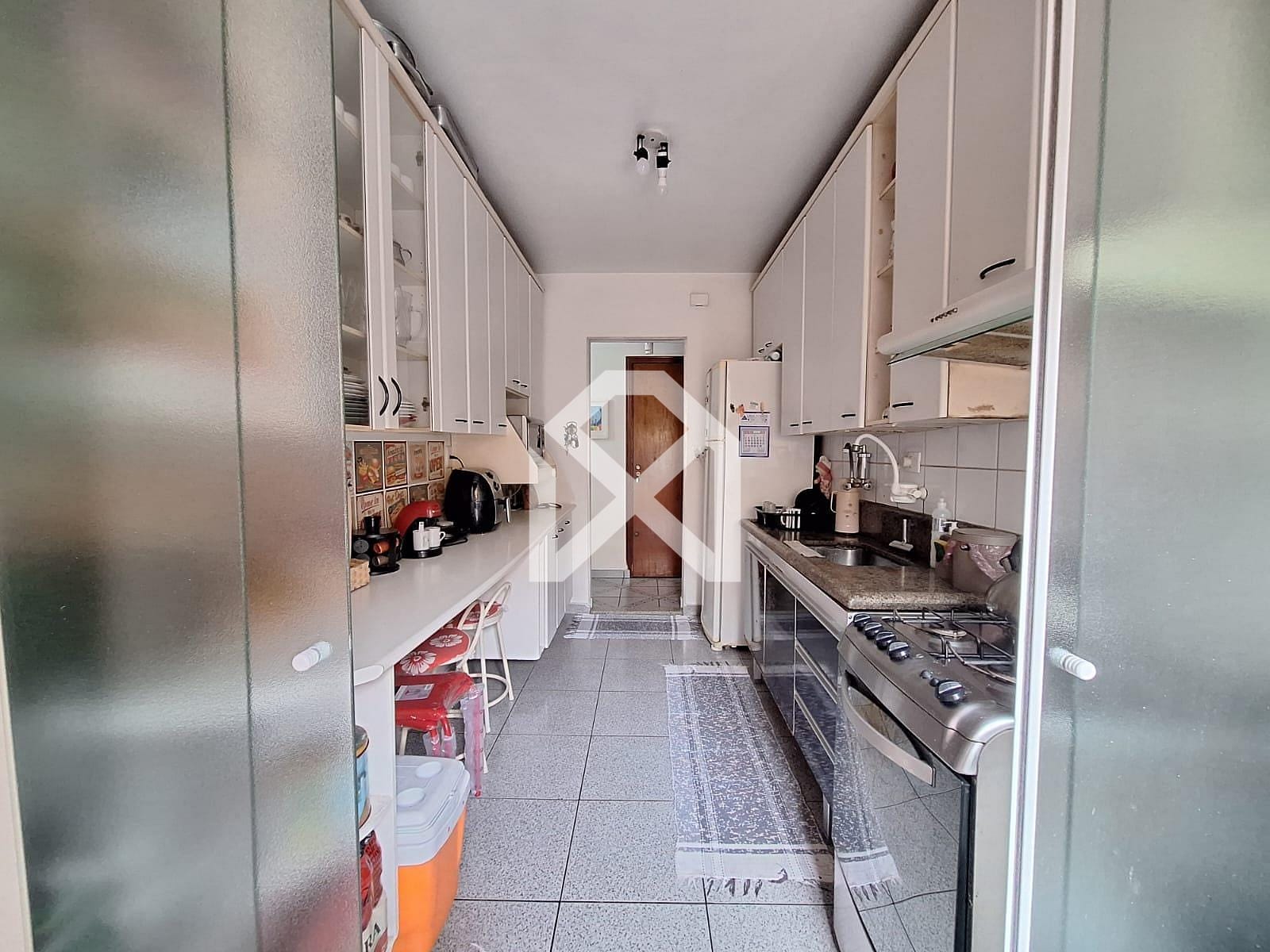 Apartamento à venda com 2 quartos, 60m² - Foto 3