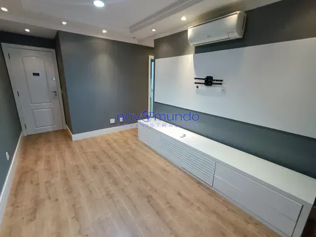 Apartamento com 60m² 2 quartos e 1 banheiro, para alugar, no bairro Copacabana em Rio de Janeiro