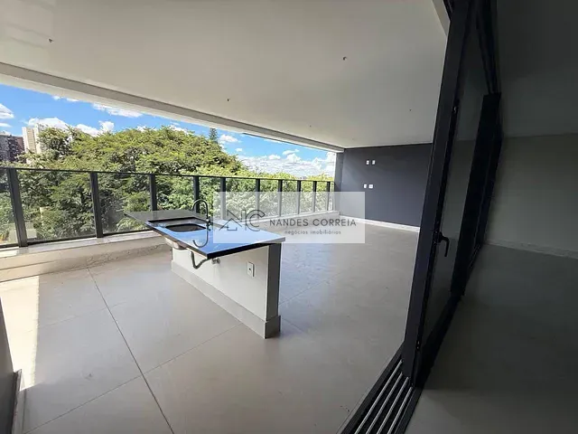 Apartamento 4 quartos e 5 banheiros, à venda, no bairro Jardim São Jorge em Londrina
