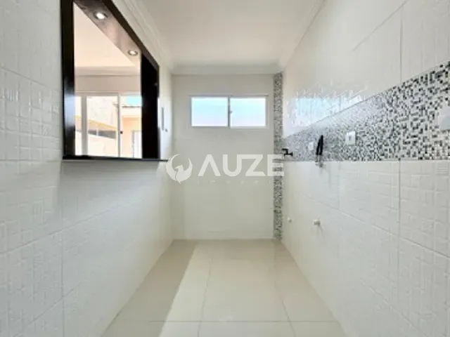 Apartamento 2 quartos e 1 banheiro, à venda, no bairro Colônia Rio Grande em São José dos Pinhais