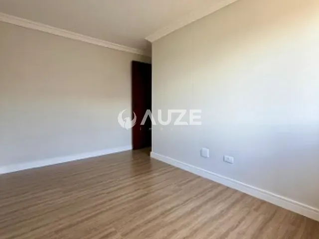 Apartamento 2 quartos e 1 banheiro, à venda, no bairro Colônia Rio Grande em São José dos Pinhais
