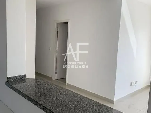 Apartamento com 85m² 3 quartos e 2 banheiros, para alugar, no bairro Centro em Taubaté