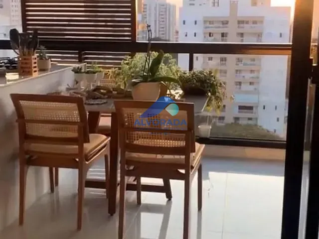 Apartamento 2 quartos e 1 banheiro, à venda, no bairro Vila Adyana em São José dos Campos