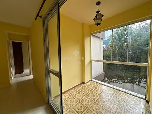 Apartamento 2 quartos e 2 banheiros, à venda, no bairro Várzea em Teresópolis