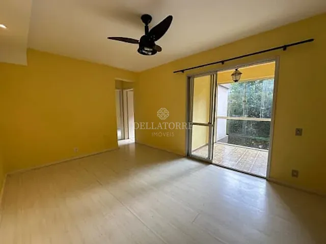 Apartamento 2 quartos e 2 banheiros, à venda, no bairro Várzea em Teresópolis
