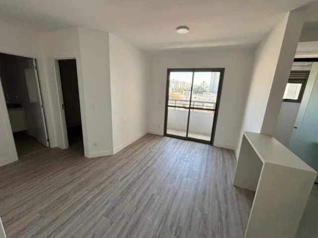 Apartamento 2 quartos e 2 banheiros, para alugar, no bairro Vila São Pedro em Santo André