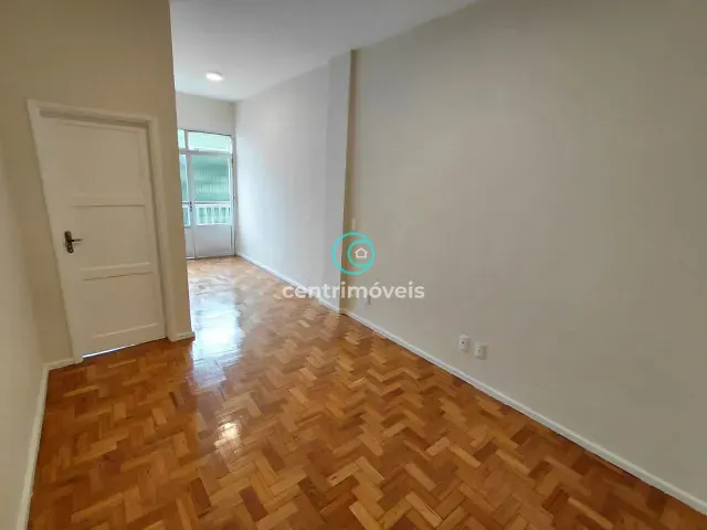 Apartamento com 78m² 3 quartos e 2 banheiros, para alugar, no bairro Tijuca em Rio de Janeiro
