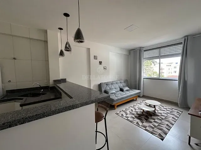Apartamento 1 quarto e 1 banheiro, à venda ou para alugar, no bairro Alto em Teresópolis
