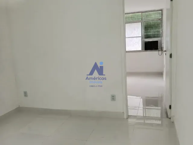 Apartamento com 30m² 2 quartos e 1 banheiro, para alugar, no bairro Vargem Grande em Rio de Janeiro