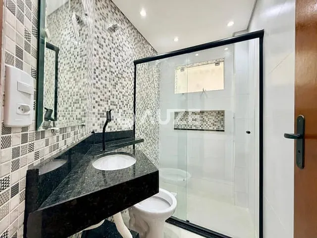 Apartamento 2 quartos e 1 banheiro, à venda, no bairro Costeira em São José dos Pinhais