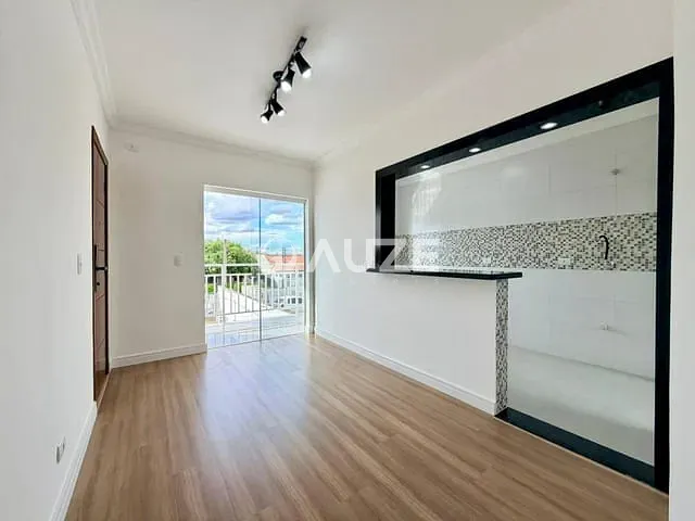 Apartamento 2 quartos e 1 banheiro, à venda, no bairro Costeira em São José dos Pinhais