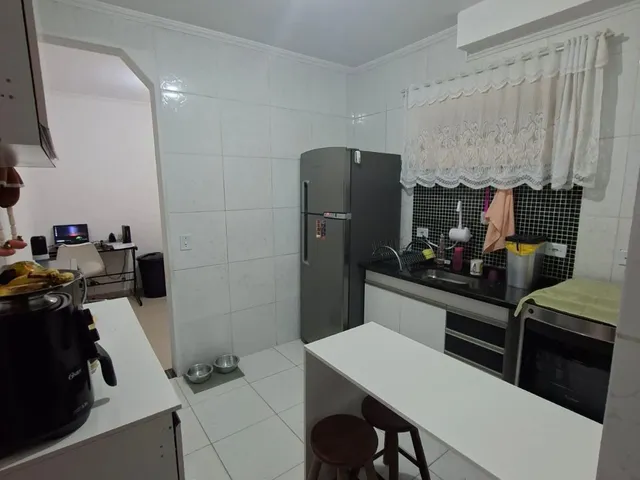 Apartamento 2 quartos e 1 banheiro, à venda, no bairro Vila Scarpelli em Santo André