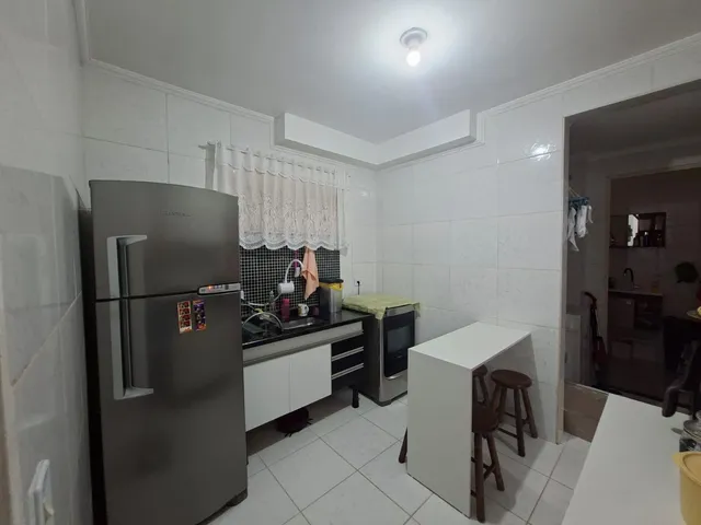 Apartamento 2 quartos e 1 banheiro, à venda, no bairro Vila Scarpelli em Santo André