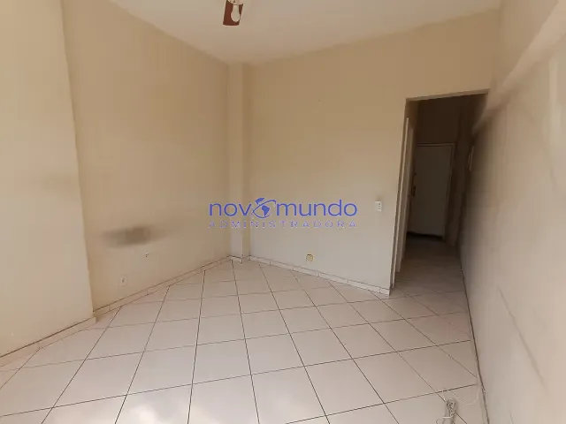 Apartamento com 27m² 1 quarto e 1 banheiro, para alugar, no bairro Centro em Rio de Janeiro