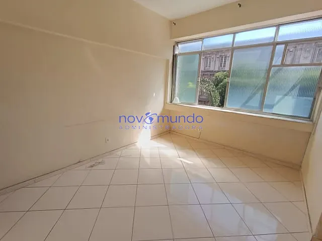 Apartamento com 27m² 1 quarto e 1 banheiro, para alugar, no bairro Centro em Rio de Janeiro