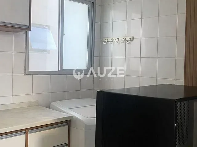 Apartamento 2 quartos e 1 banheiro, à venda, no bairro Boqueirão em Curitiba