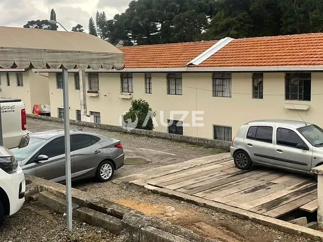Apartamento 2 quartos e 1 banheiro, à venda, no bairro Boqueirão em Curitiba